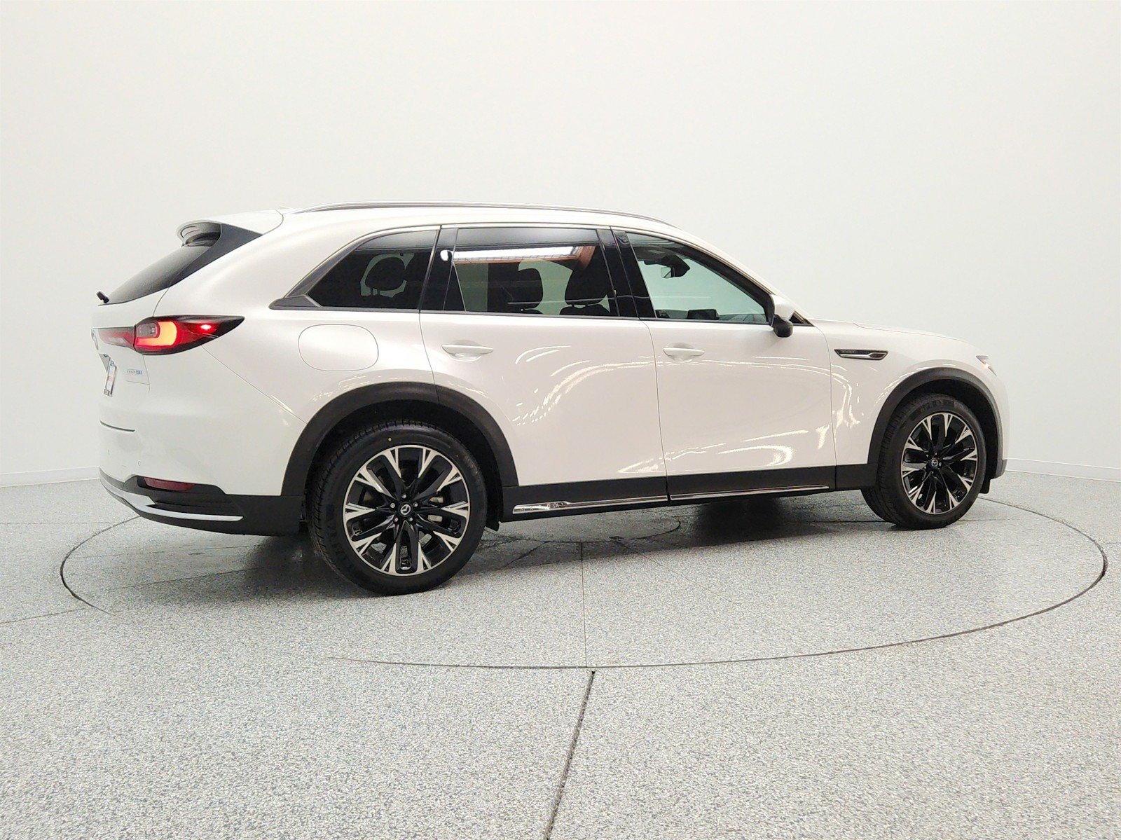 Used 2024 Rhodium White Premium Mazda Premium AWD image 5