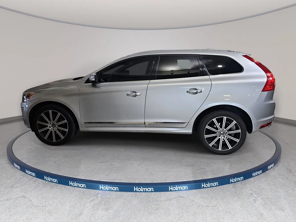 Used 2015 Silver Volvo T6 image 9