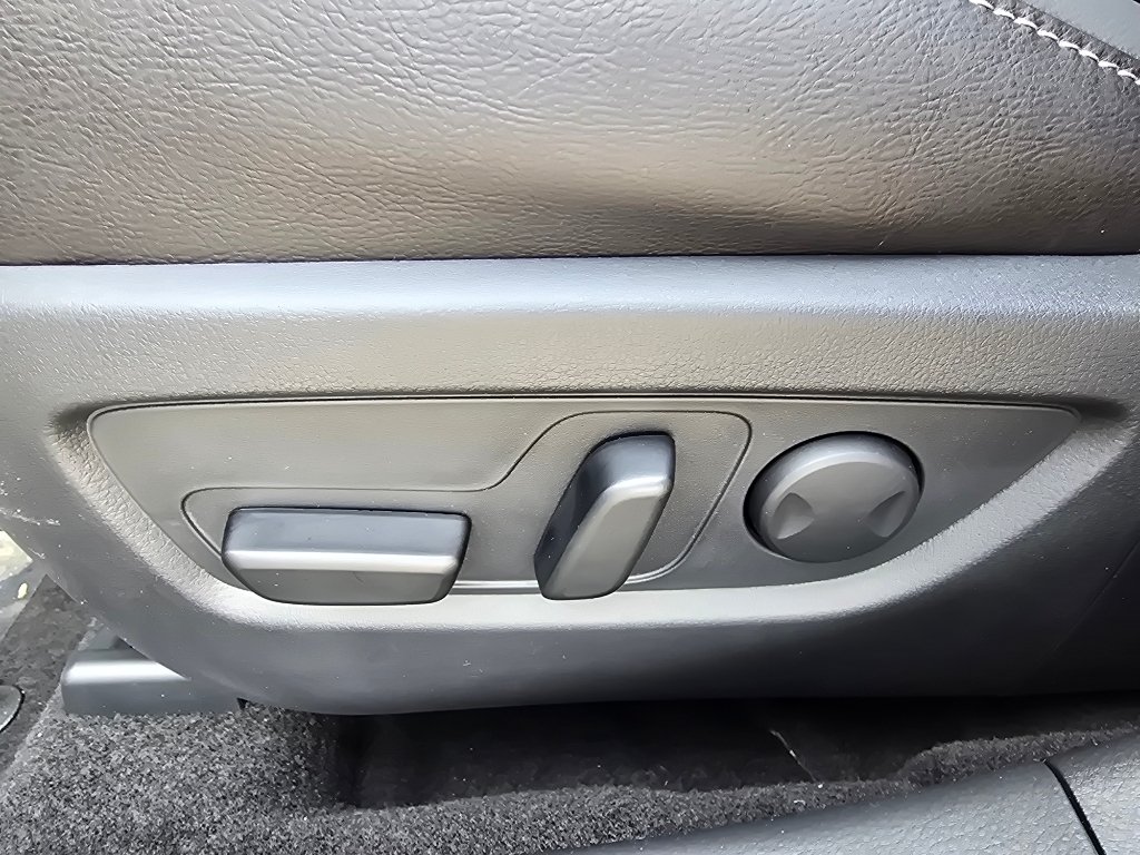 New 2026 Zircon Sand Metallic Mazda 2.5 S Meridian Edition image 15