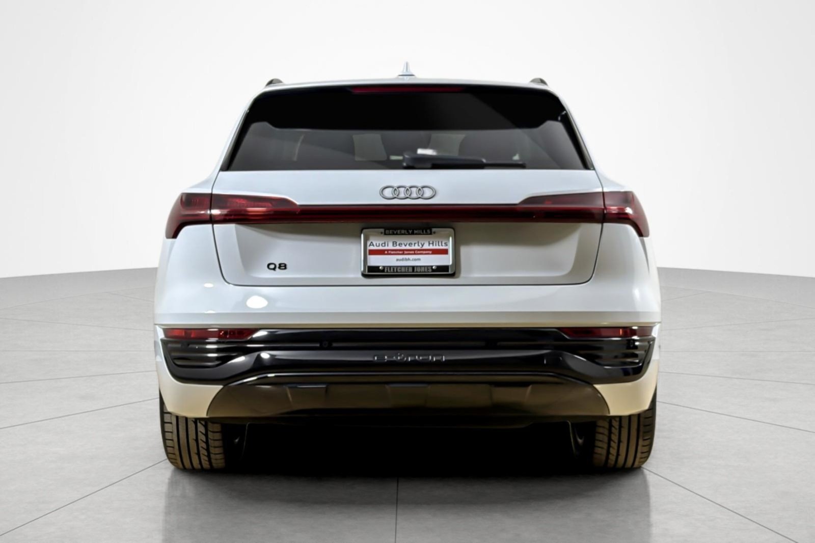 Used 2024 Glacier White Metallic Audi Premium quattro image 4
