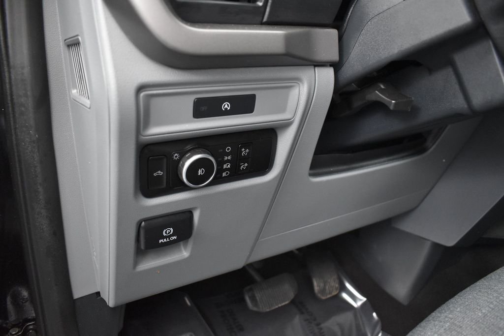 Used 2025 Black Ford XLT image 7
