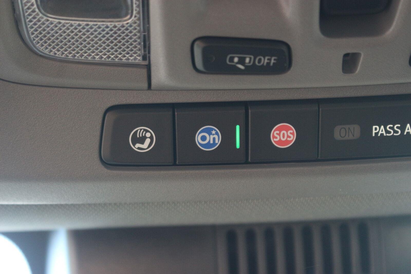 Used 2025 Onyx Black GMC Denali image 31