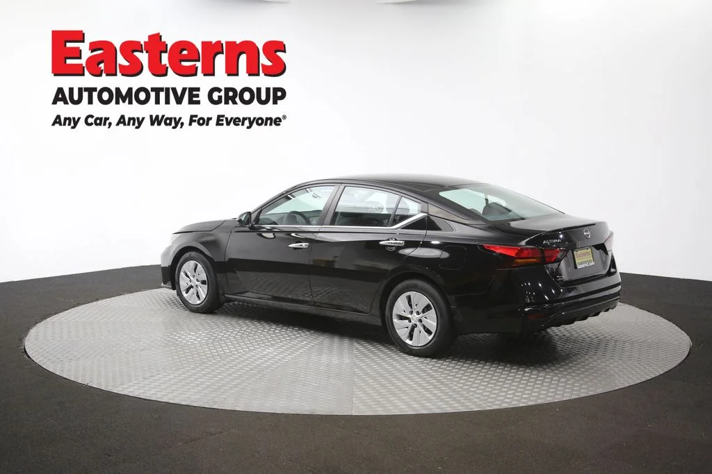 Used 2023 Black Nissan 2.5 S image 62