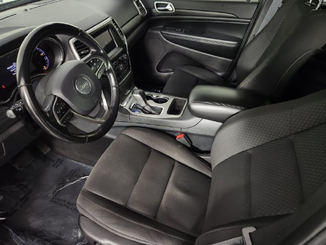 Used 2020 Black Jeep Laredo E image 13