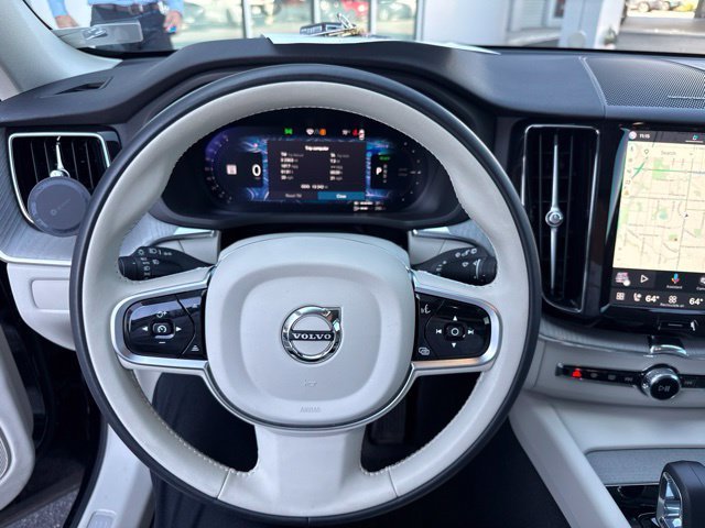 Used 2025 Black Volvo T8 Plus image 8