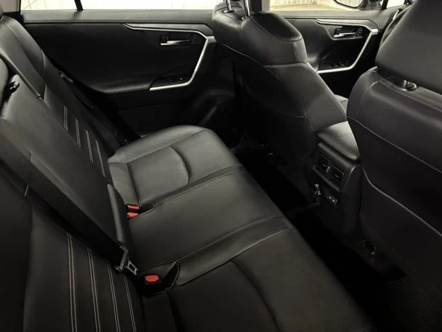 Used 2025 WIND CHILL PEARL Toyota  image 19