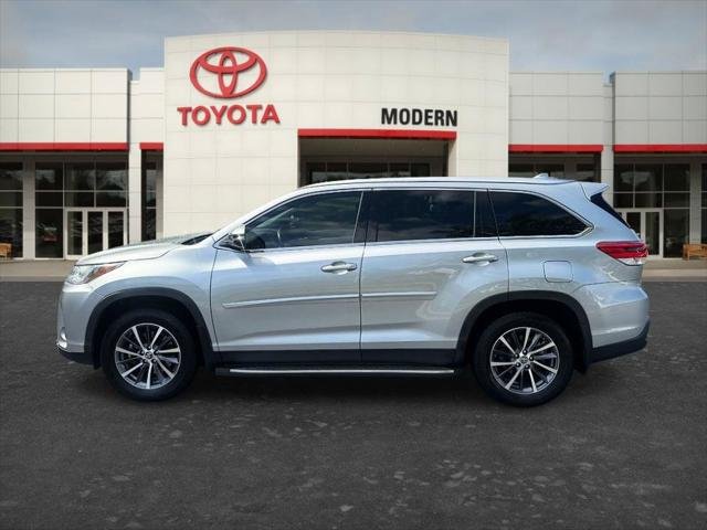 Certified Used 2019 CELESTIAL SILVER METALLIC Toyota  image 7