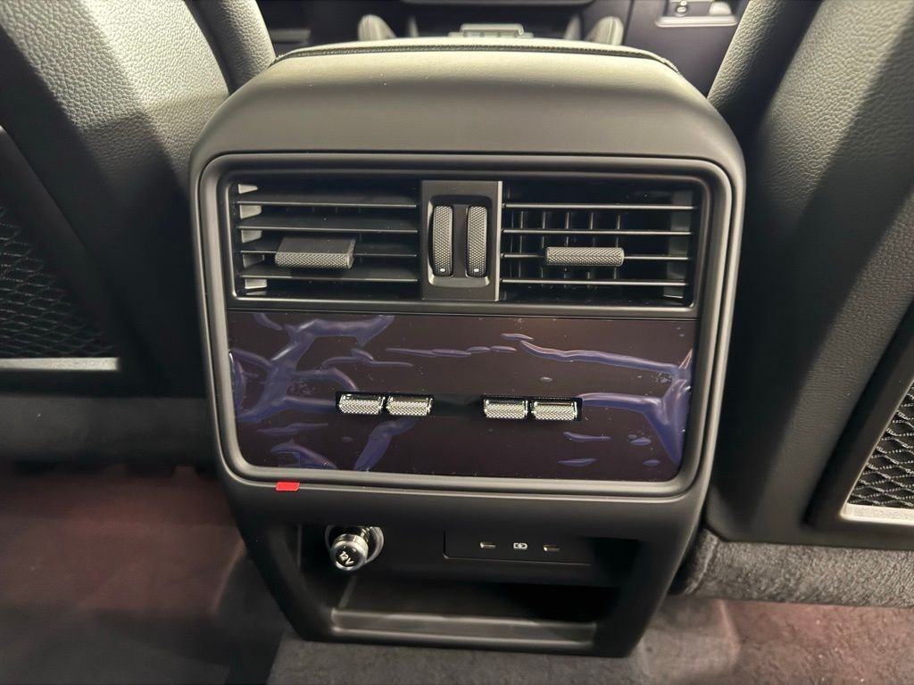 2025 Porsche Cayenne E-Hybrid - Photo 18