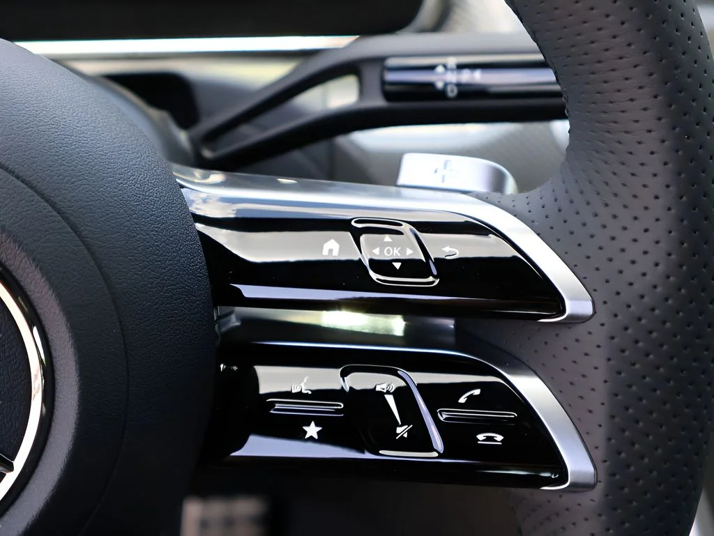New 2026 Polar White Mercedes-Benz C 300 image 30
