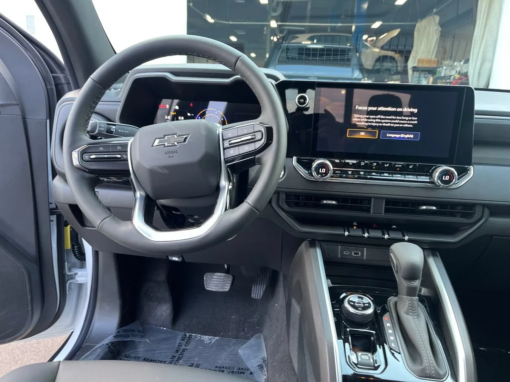 New 2026 Summit White Chevrolet Trail Boss image 13