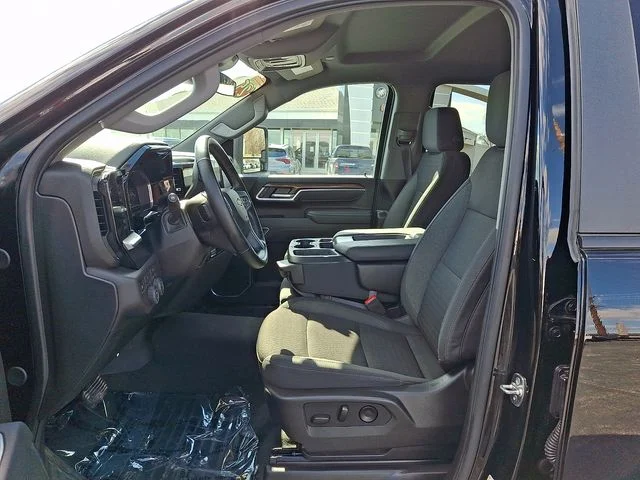 Used 2025 Black Chevrolet LT image 14