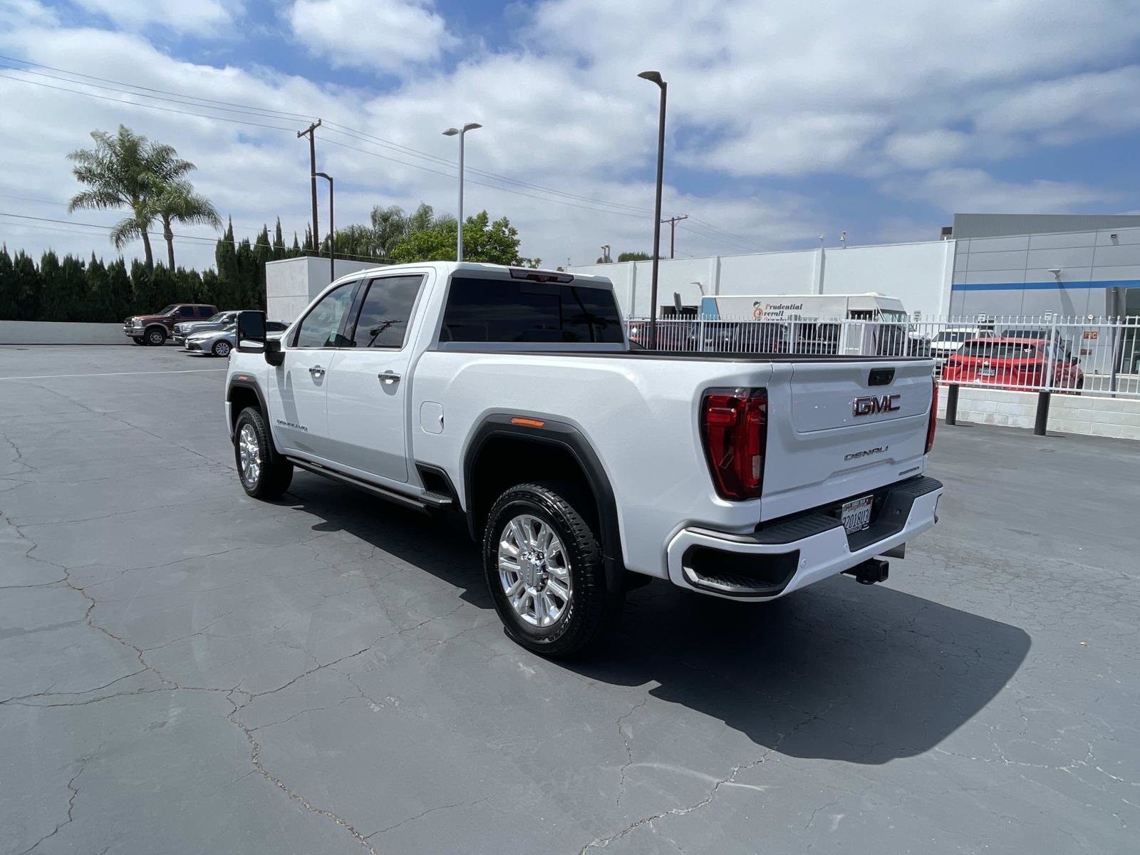 Used 2023 Summit White GMC Denali image 7