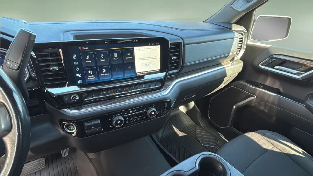 Used 2022 Gray Chevrolet RST image 27