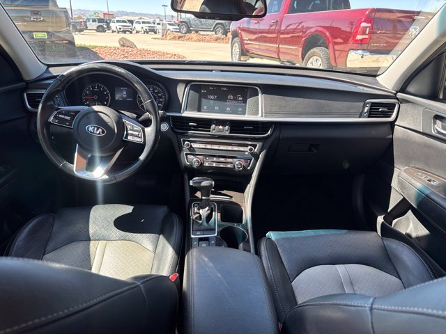 2020 Kia Optima EX - Photo 11