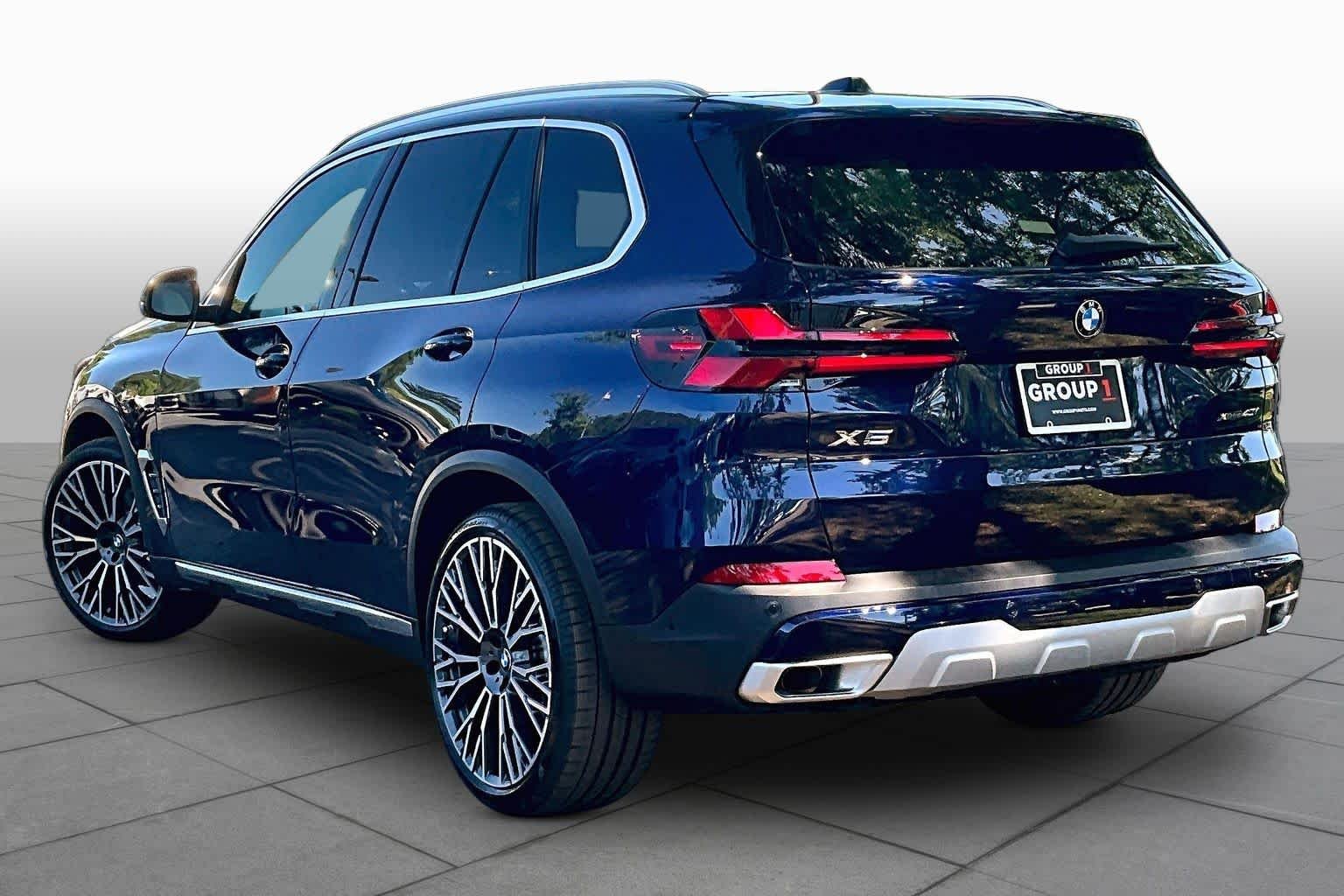 New 2026 Tanzanite Blue II Metallic BMW xDrive40i image 12