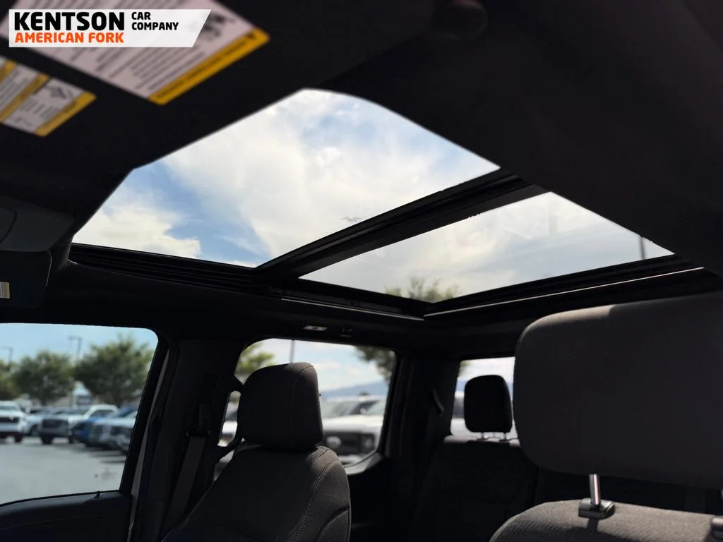 Used 2023 Gray Ford XLT image 29