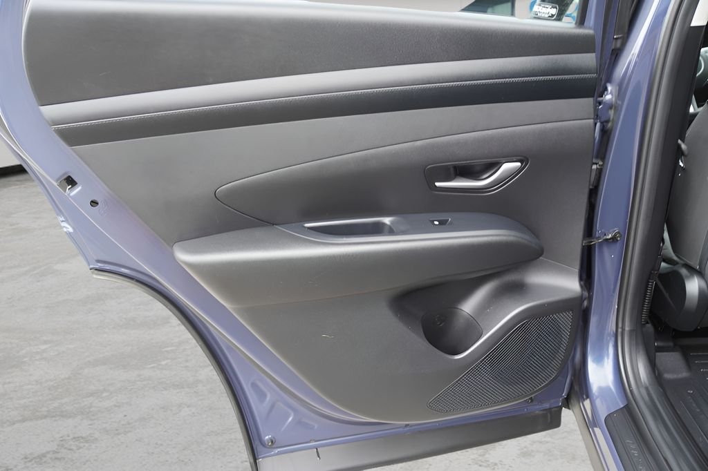Used 2026 Atlantis Blue Hyundai SEL image 9