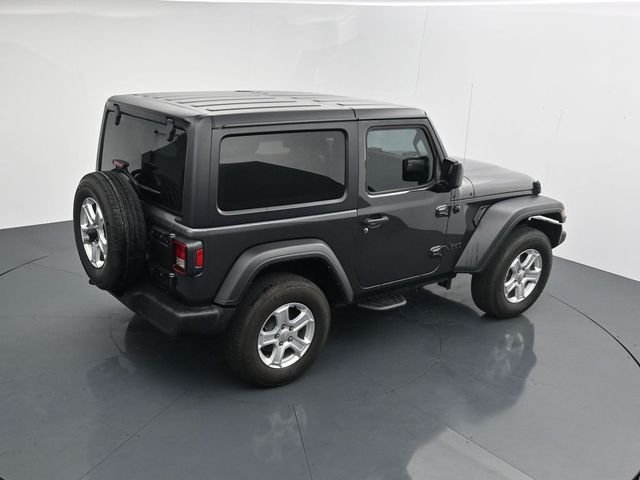 Used 2023 Crystal Metallic Jeep Sport S image 28