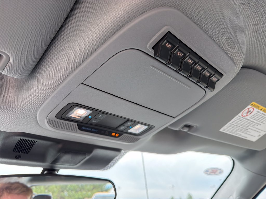 New 2026 Oxford White Ford F-250® XL image 21