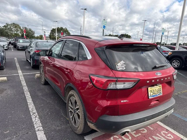 Used 2022 Red Ford SEL image 9