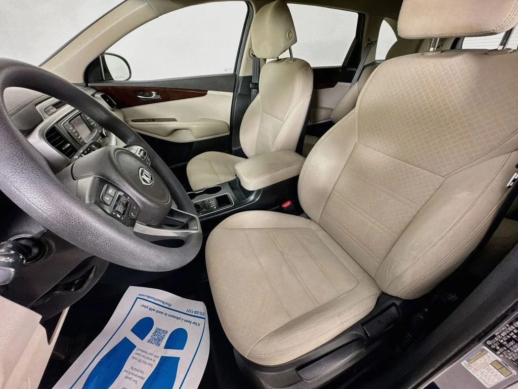 Used 2017 Blue Kia LX image 21