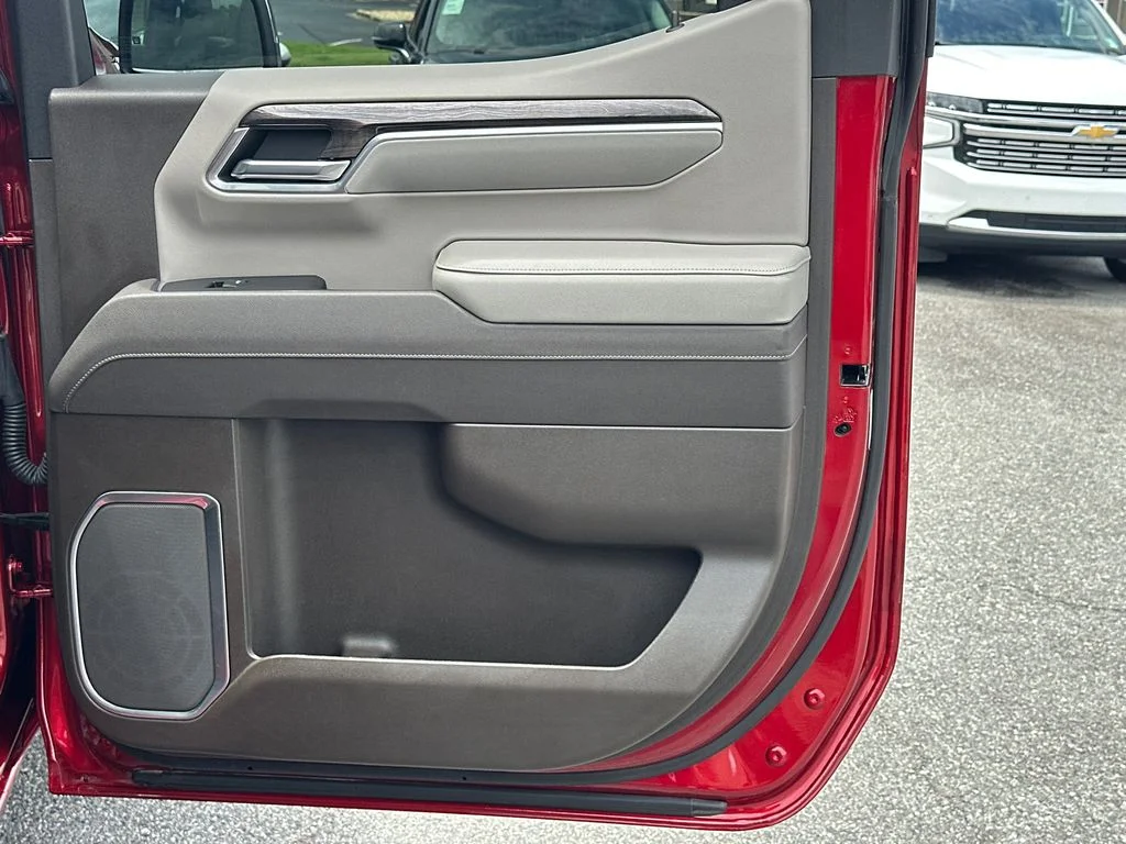 Used 2025 Red Chevrolet LTZ image 16
