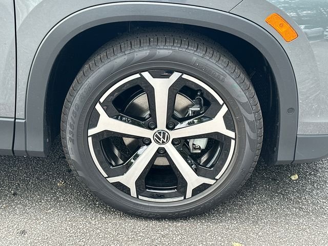 New 2026 Gray Volkswagen 2.0T SE image 12