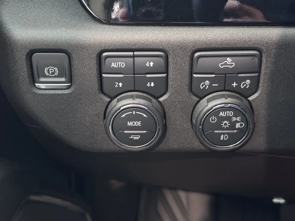 2023 Chevrolet Silverado 1500 RST - Photo 25