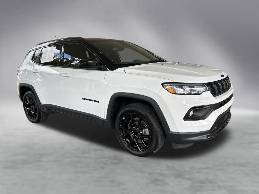 Used 2023 White Jeep Altitude image 2