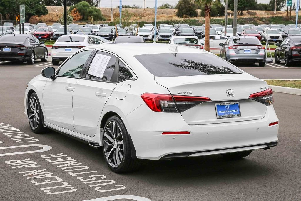 Certified Used 2024 Platinum White Pearl Honda 1.5T 4D TOURING image 4