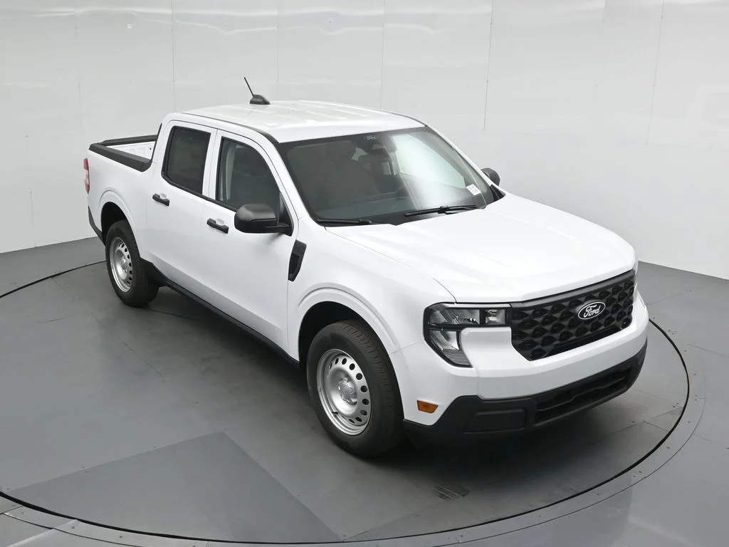 New 2026 Oxford White Ford XLT image 33