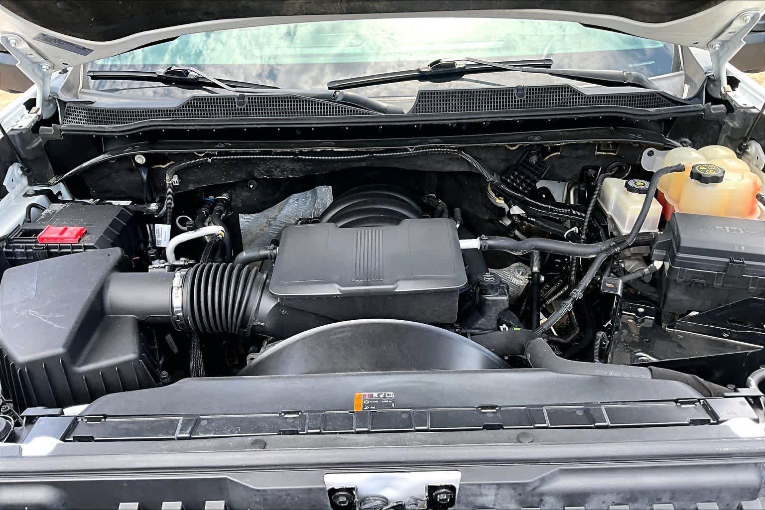 Used 2023 Summit White Chevrolet Work Truck image 32