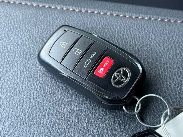Used 2026 Ocean Toyota XLE image 11