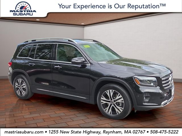 Used 2024  Mercedes-Benz GLB 250 image 1