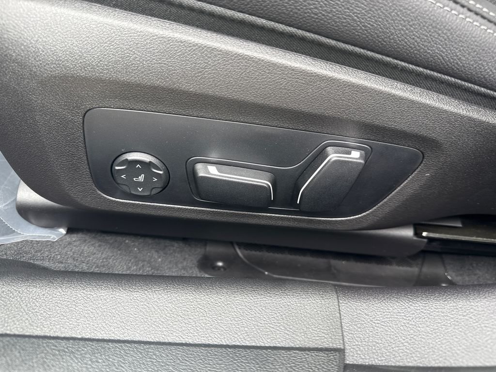 New 2026 Brooklyn Grey Metallic BMW 330i image 23