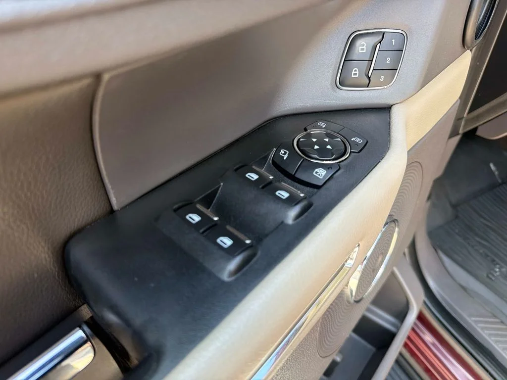 Used 2020 Red Ford XLT image 19