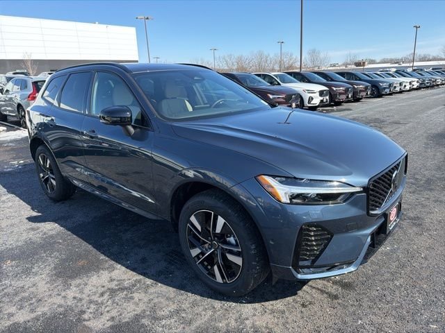 2026 Volvo XC60 Plus