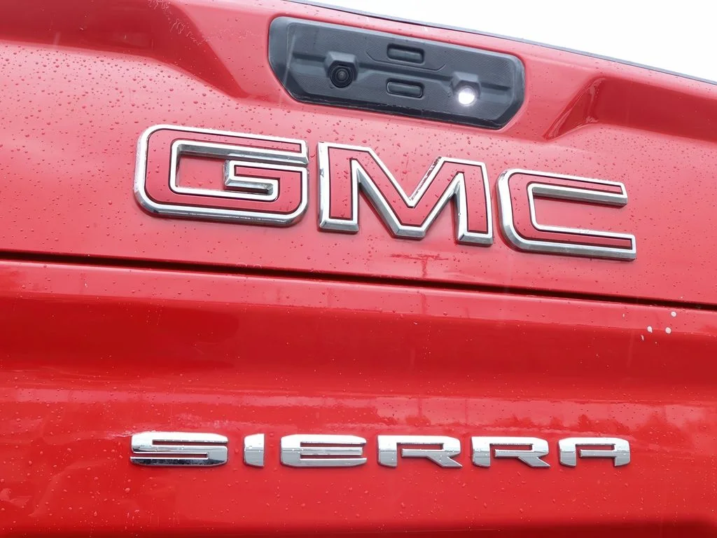 Used 2021 Cardinal Red GMC SLE image 27