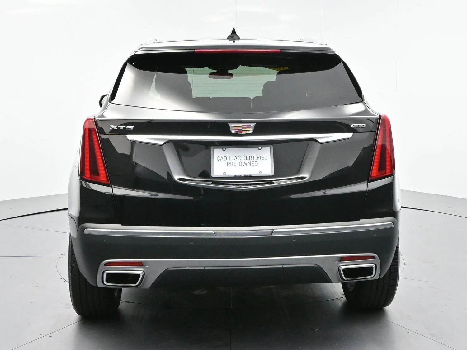 Used 2025 Stellar Black Metallic Cadillac Premium Luxury image 6