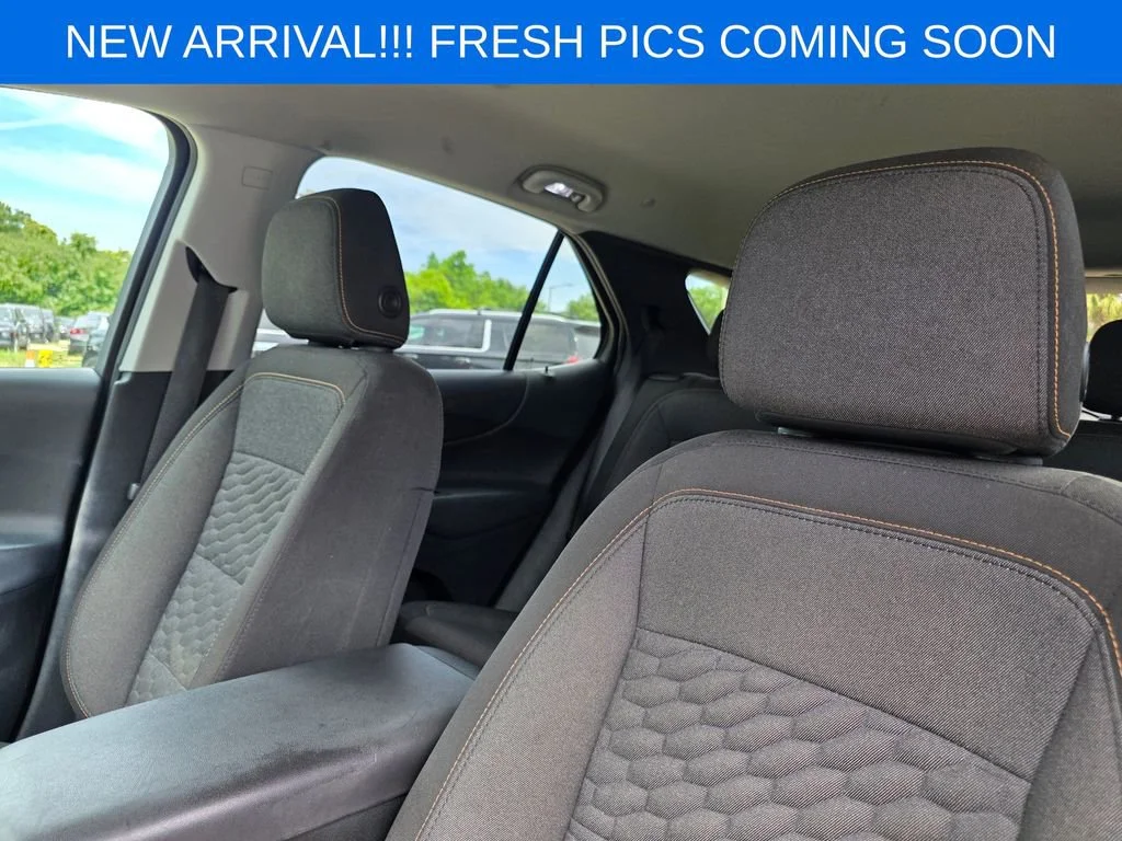 Used 2019 IRIDESCENT PEARL TRICOAT Chevrolet LT image 9