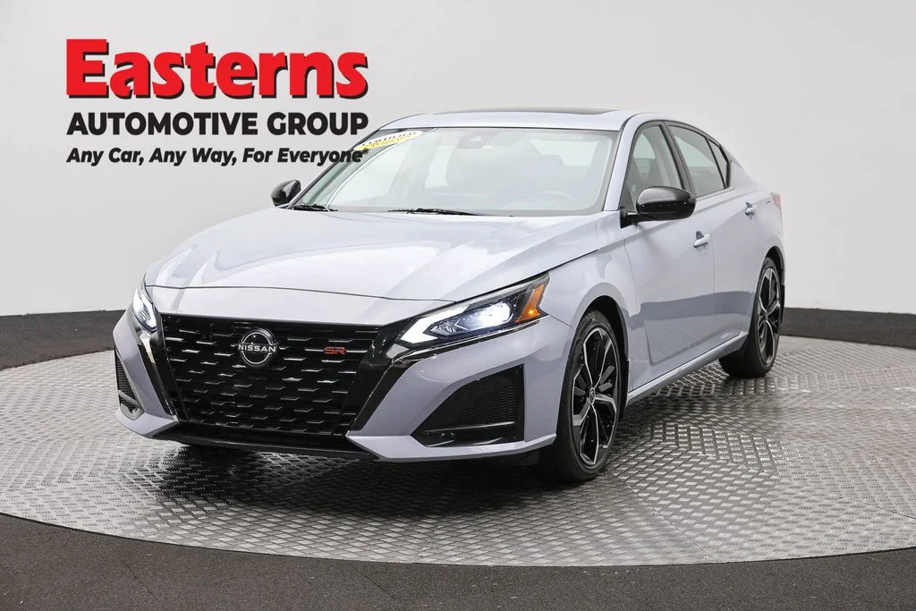 Used 2023 Gray Nissan 2.5 SR image 1