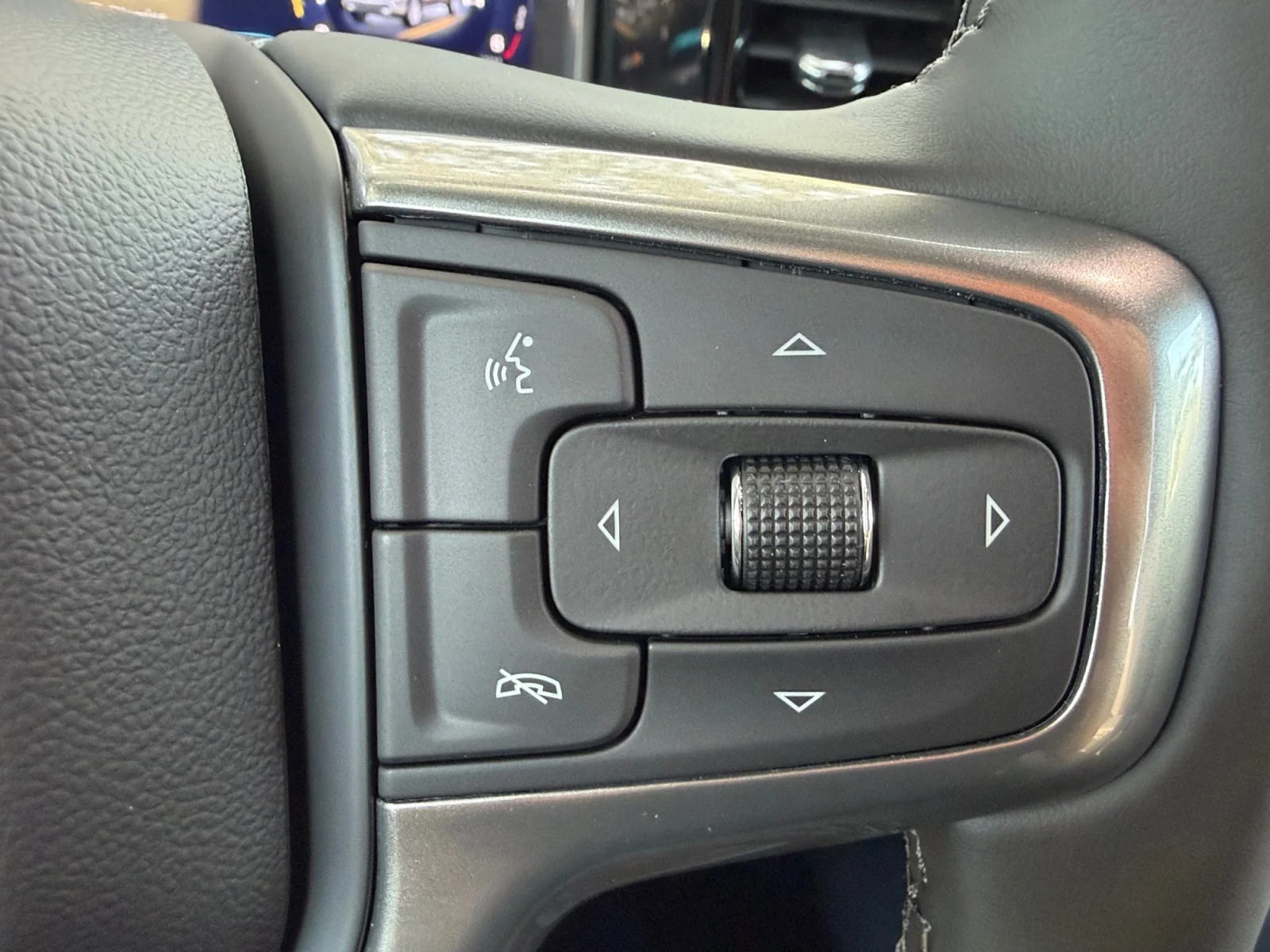 New 2026 Sterling Gray Metallic Chevrolet LT image 22