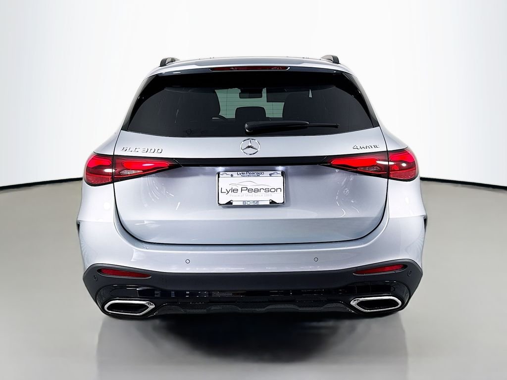 Used 2026 Silver Mercedes-Benz GLC 300 image 10