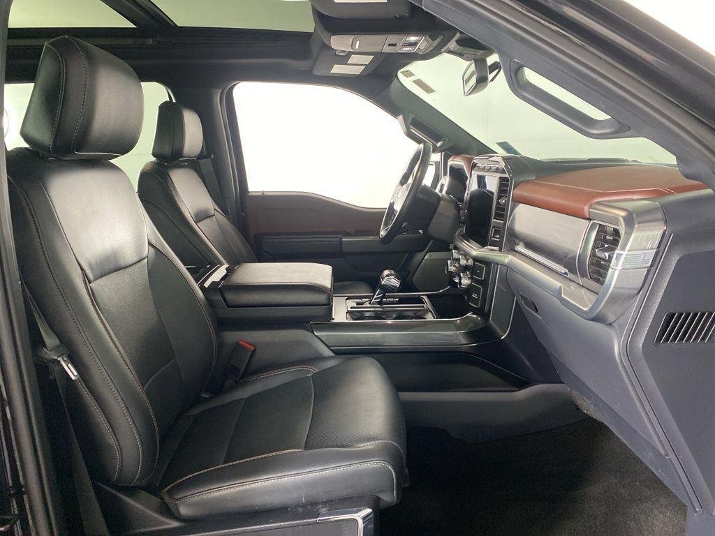 Used 2022 Agate Black Ford LARIAT image 30