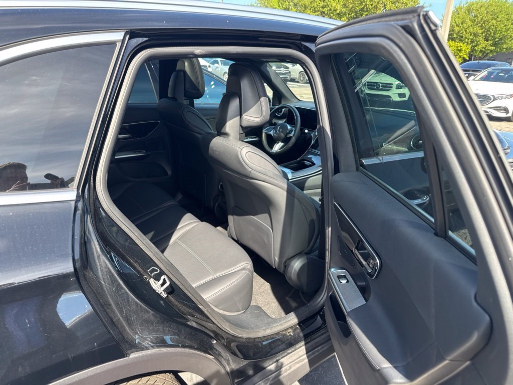 Certified Used 2026 Black Mercedes-Benz GLC 300 image 4