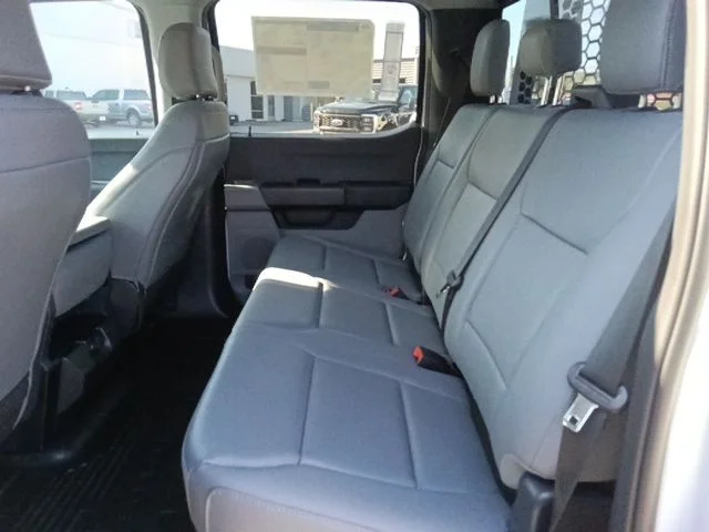 New 2026 Oxford White Ford F-350® XL image 28