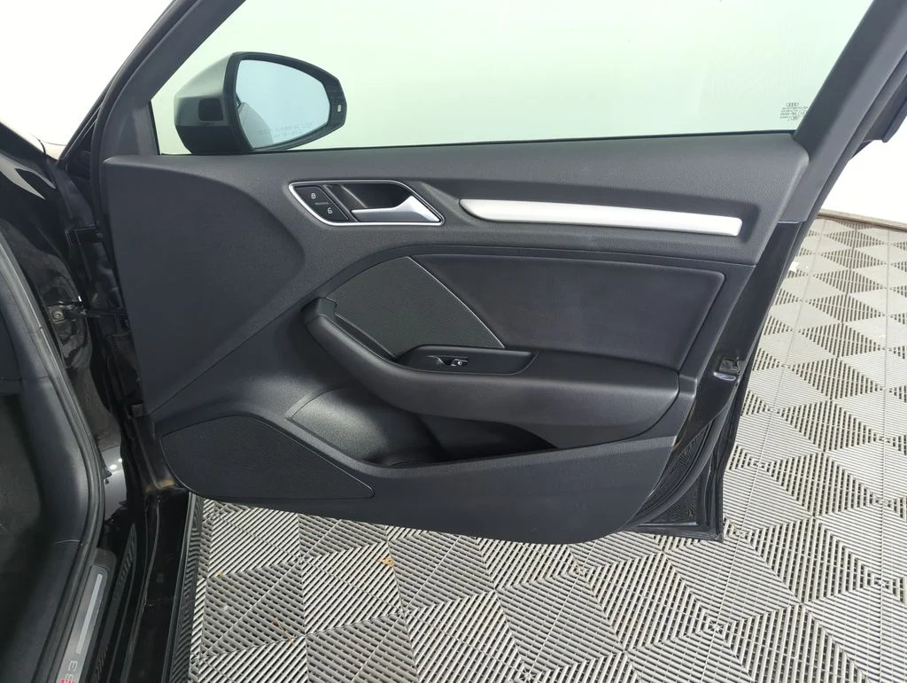 Used 2016  Audi 2.0T Premium Plus image 33