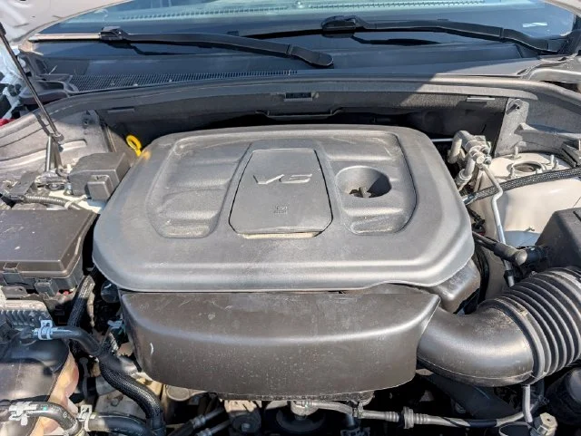 Used 2020 White Jeep Altitude image 22