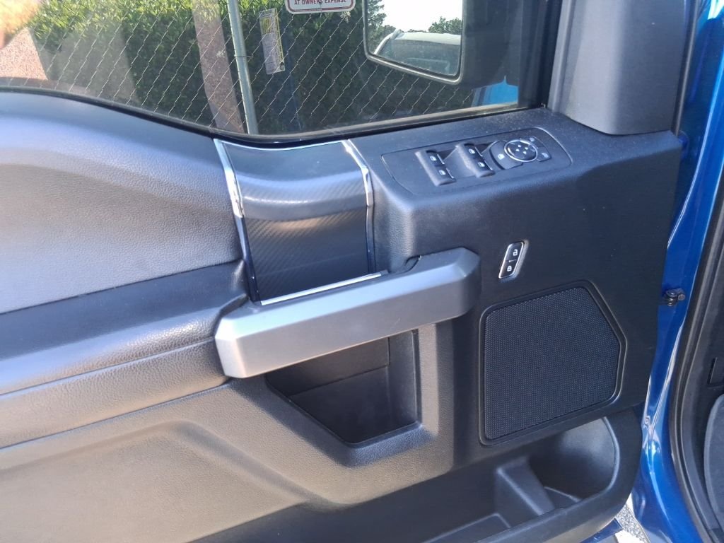 Used 2018 Blue Ford XLT image 7