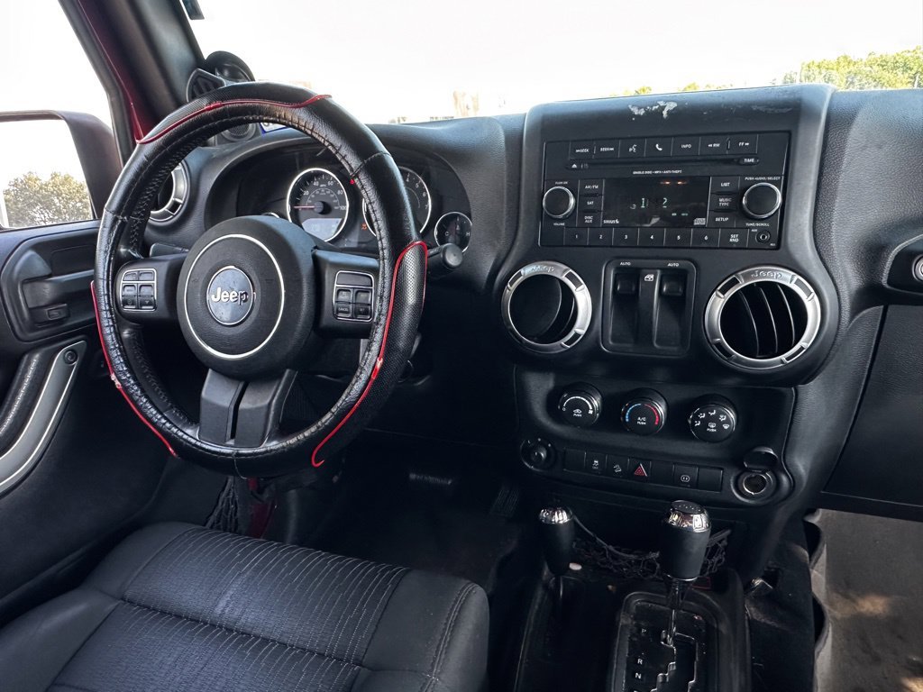 Used 2012 Red Jeep Sahara image 8